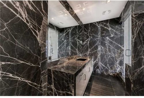 Foto del edificio - 17749 Collins Ave