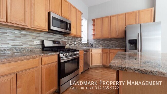 Foto del edificio - 4351 S St Lawrence Ave