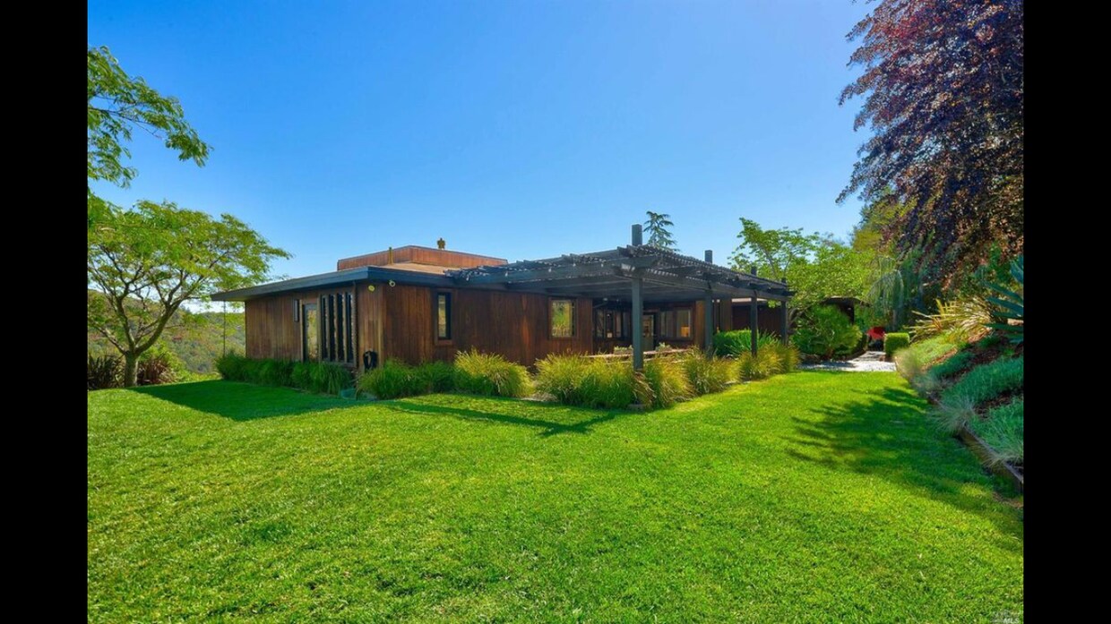Foto principal - 945 Bolinas Rd