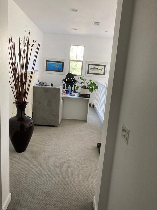 Loft / Office - 9 Adelfa St