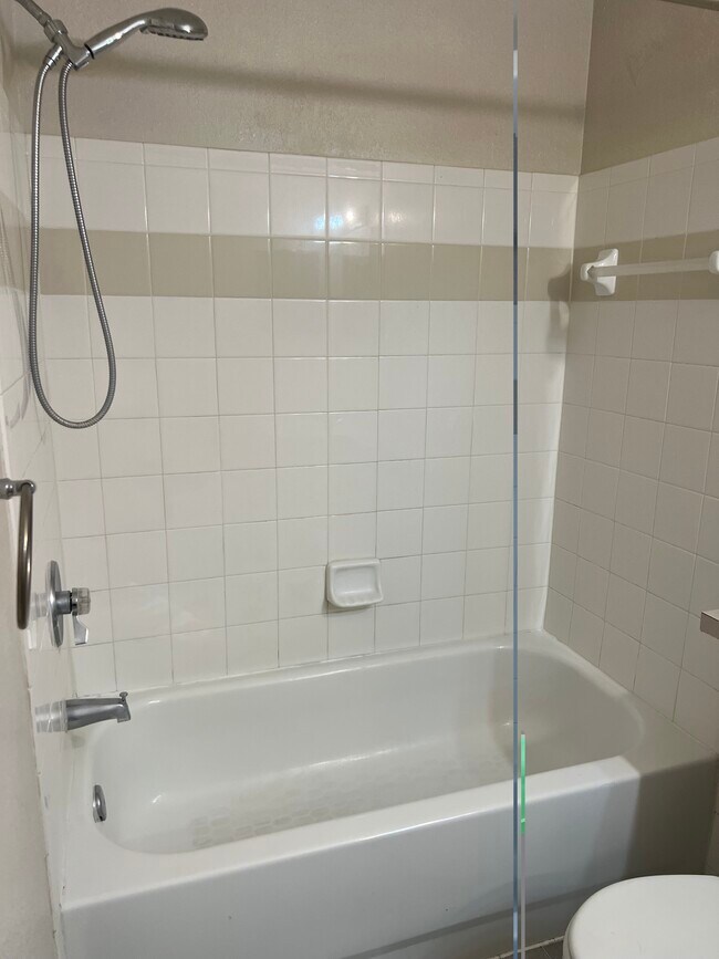 Foto del edificio - 5934 Brickleberry Ln