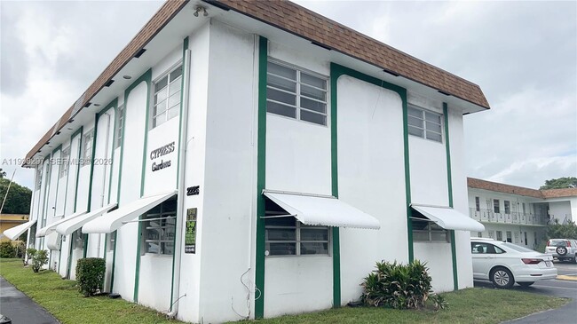 Foto del edificio - 2225 Polk St