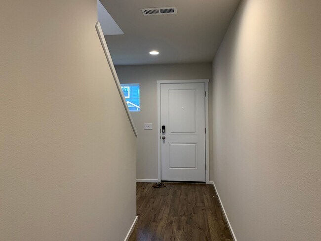 Foto del edificio - Brand New Home in Brand New Community! Gre...