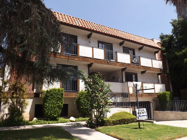 Building Photo - 16731 Sherman Way