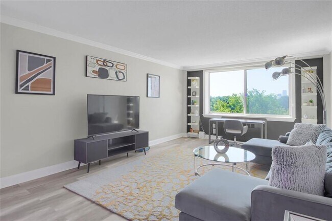 Foto del edificio - 2479 Peachtree Rd NE