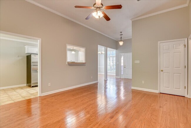 Foto del edificio - 1348 Wendell Ln