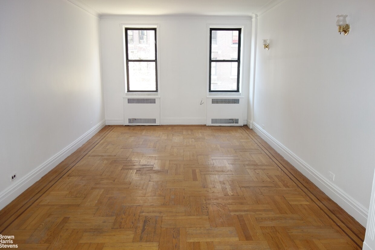 386 Fort Washington Ave Unit 3B, New York, NY 10033 Room for Rent in