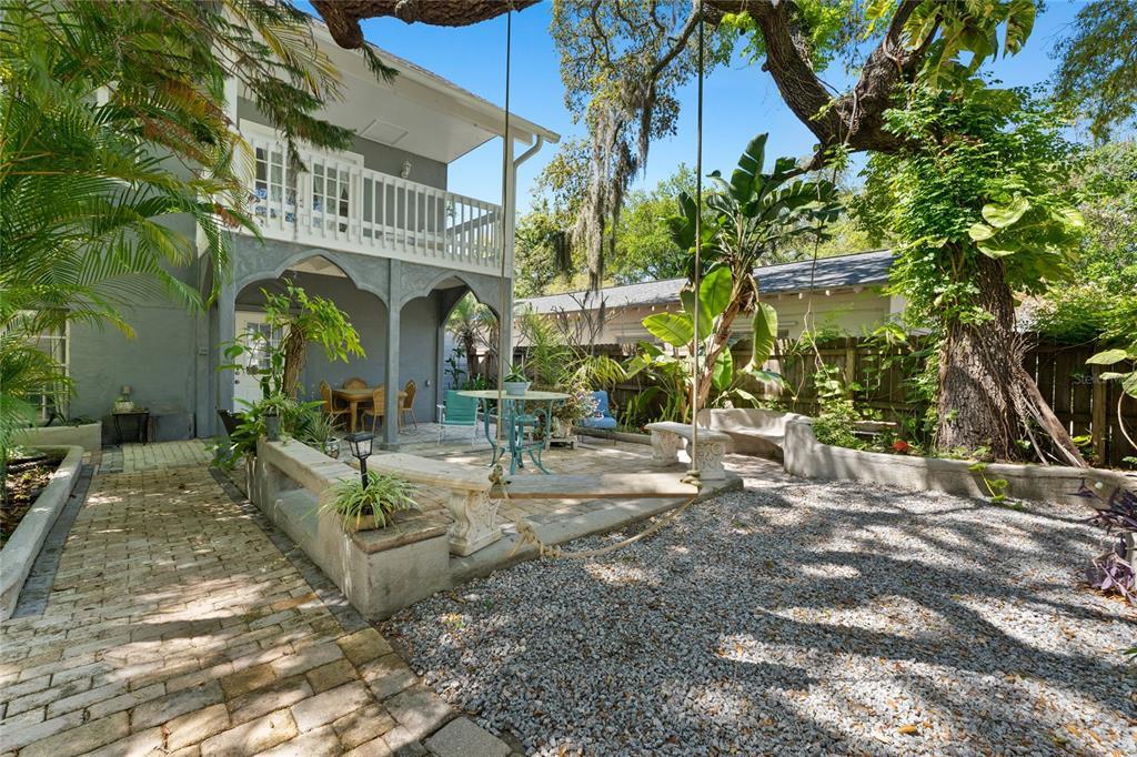Primary Photo - 515 Crystal Beach Ave