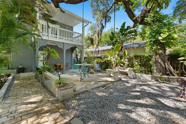 Foto del edificio - 515 Crystal Beach Ave