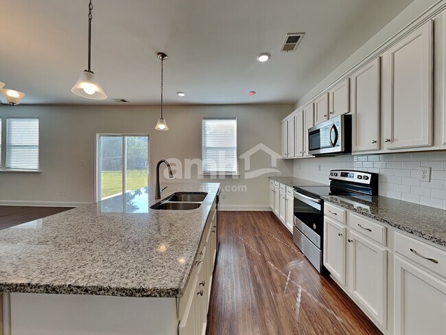 Building Photo - 401 Levon Ct