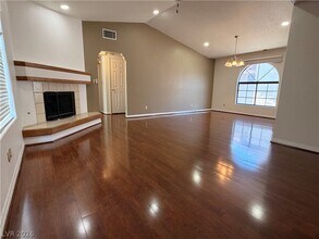 Building Photo - 1411 Santa Margarita St