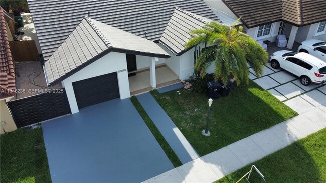 Foto del edificio - 15882 SW 138th Ct