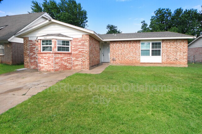 Building Photo - 912 Craig Dr