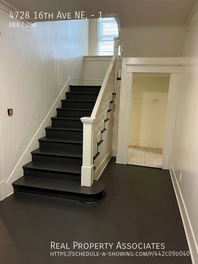 Foto del edificio - 4728 16th Ave NE