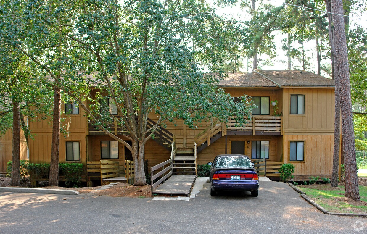 Building Photo - 2660 N Point Ln