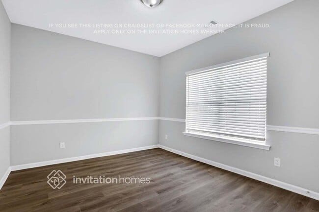 Building Photo - 3084 Imperial Cir SW