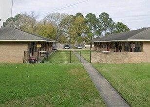 Building Photo - 700 Corley Ave