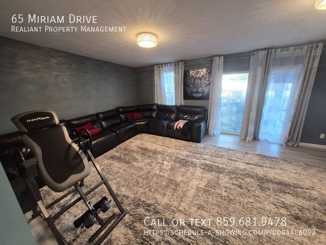 Building Photo - 65 Miriam Dr