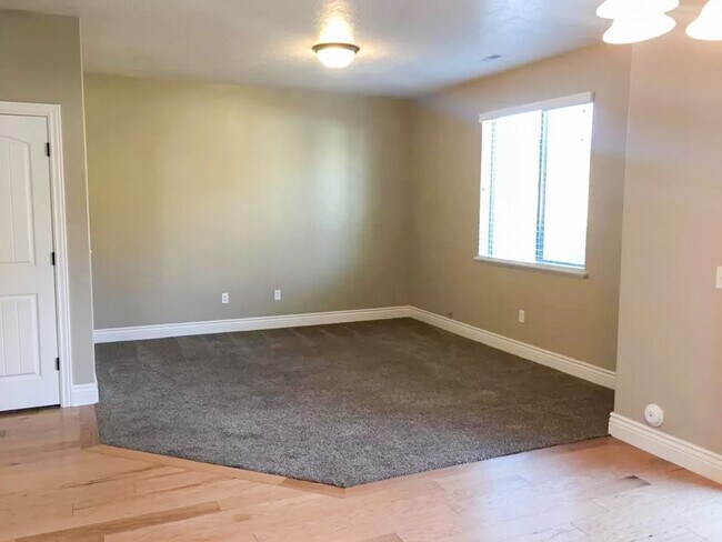 Foto del edificio - 135 E 780 S