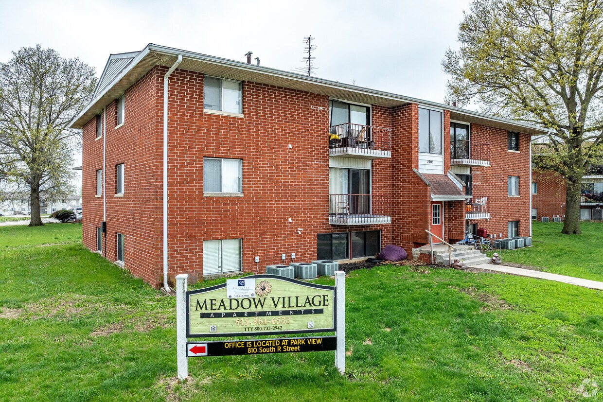 Primary Photo - Meadow Village Apartments