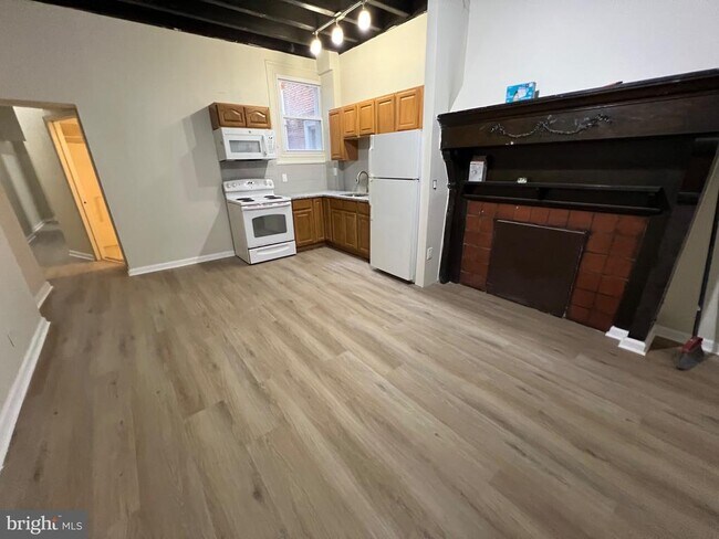 Foto del edificio - 1709 W Montgomery Ave