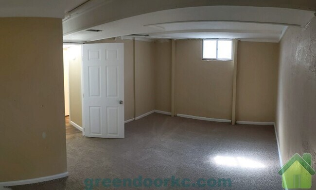 Foto del edificio - 1427 E Haven Ln