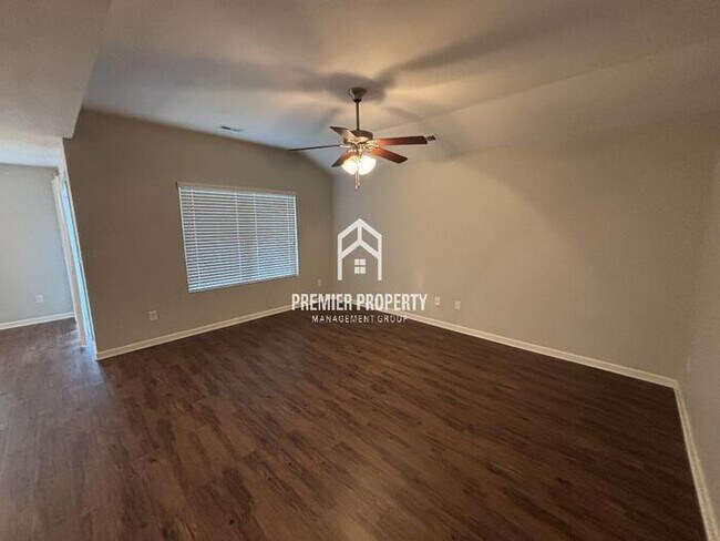 Building Photo - 4623 Woodford Cir
