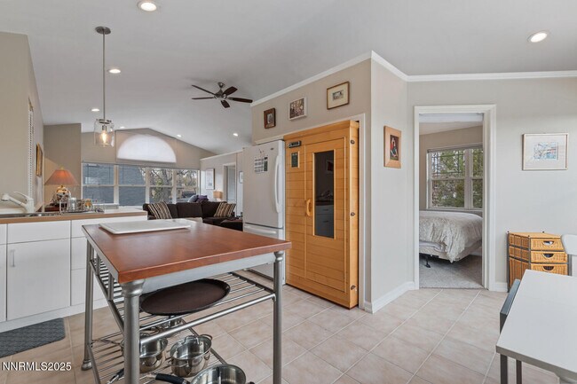 Foto del edificio - 543 California Ave