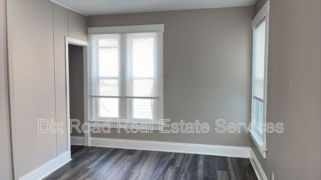 Building Photo - 339 South Eleventh Street