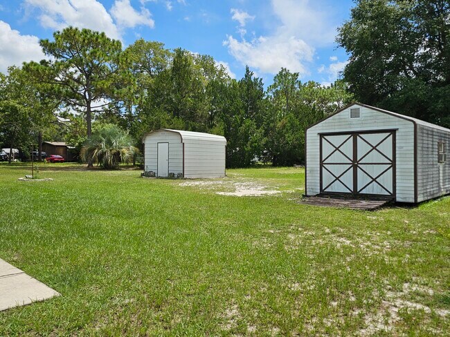 Foto del edificio - 7096 W Jackson Ln