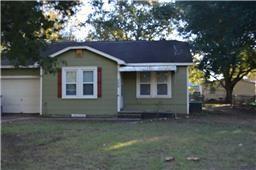 Building Photo - 206 Penick Rd