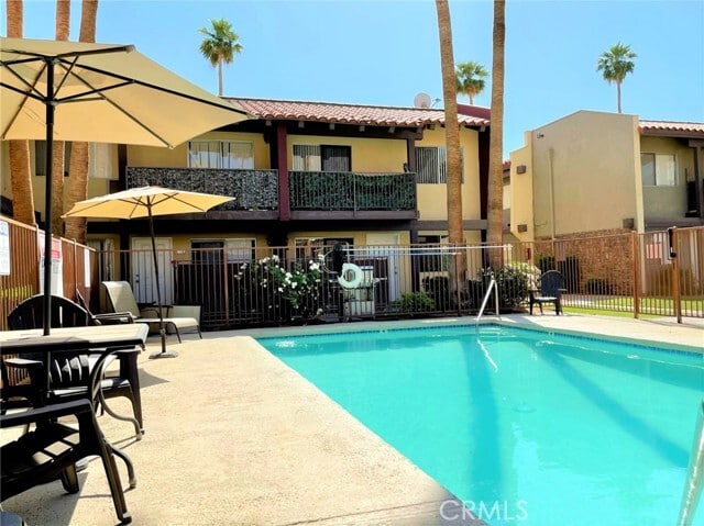 Foto del edificio - 51080 Eisenhower Dr