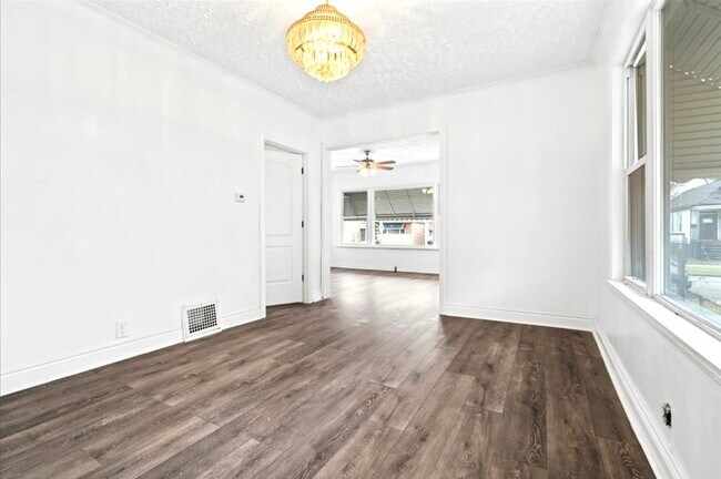 Foto del edificio - 7248 S Wolcott Ave