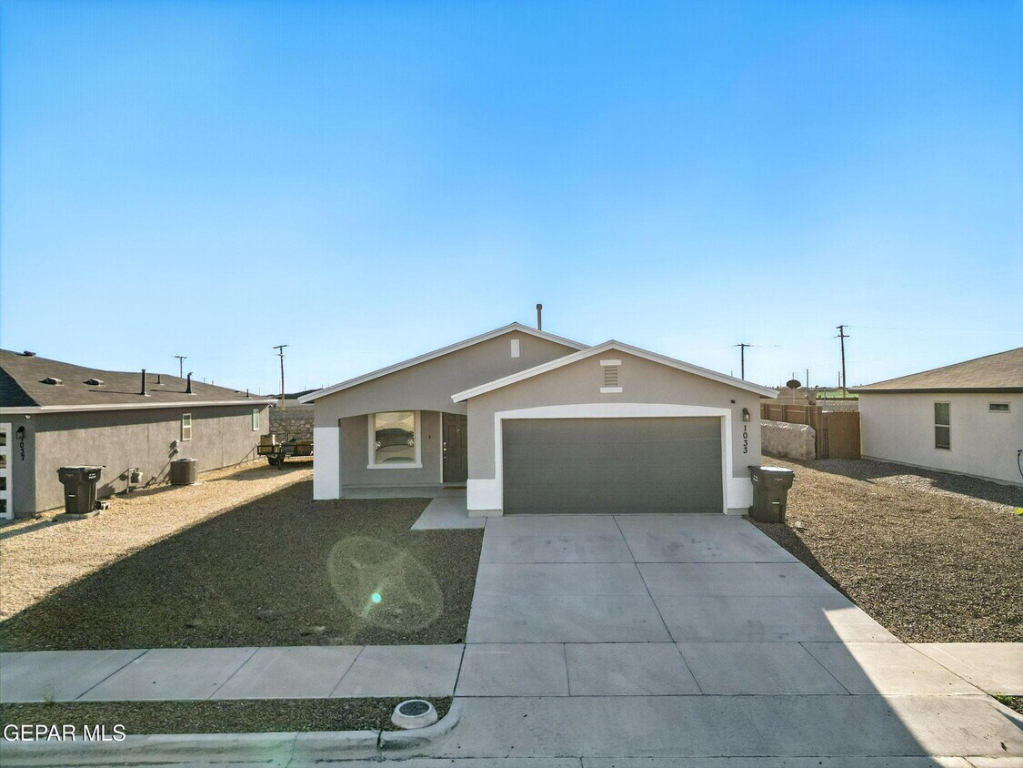 Foto principal - 1033 Candelilla St