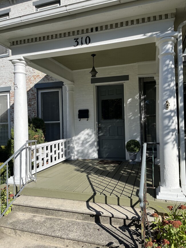 Foto del edificio - 310 W Sandusky St