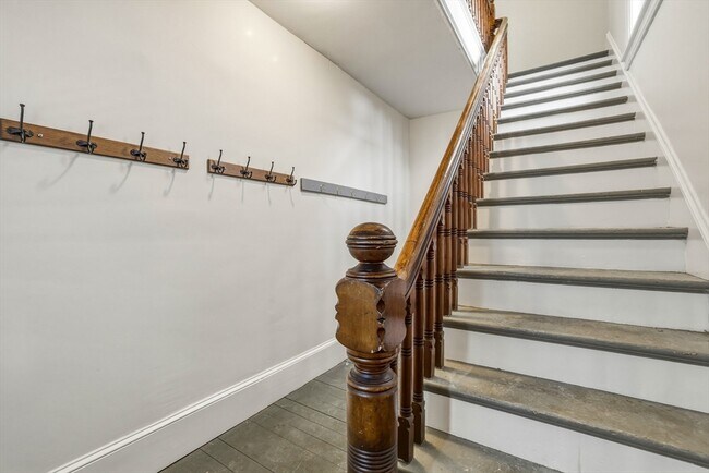 Foto del edificio - 105 Nonotuck St