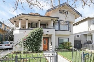 Building Photo - 187 S 12th St