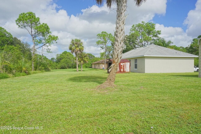 Foto del edificio - 1758 Tradewinds Ave SE