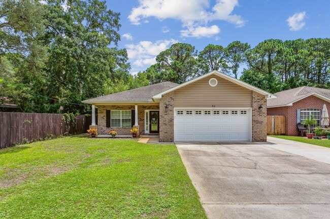 Building Photo - Four Bedroom with Outdoor Kitchen in Shalimar