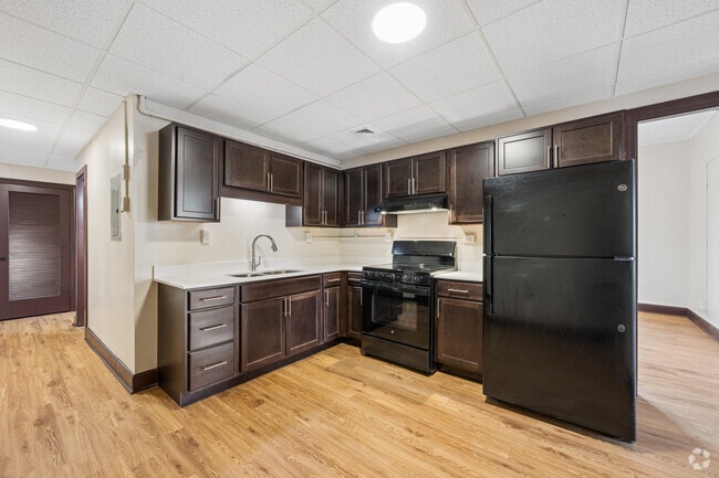 3BR, 1BA - 1,199SF - Kitchen - The Verander