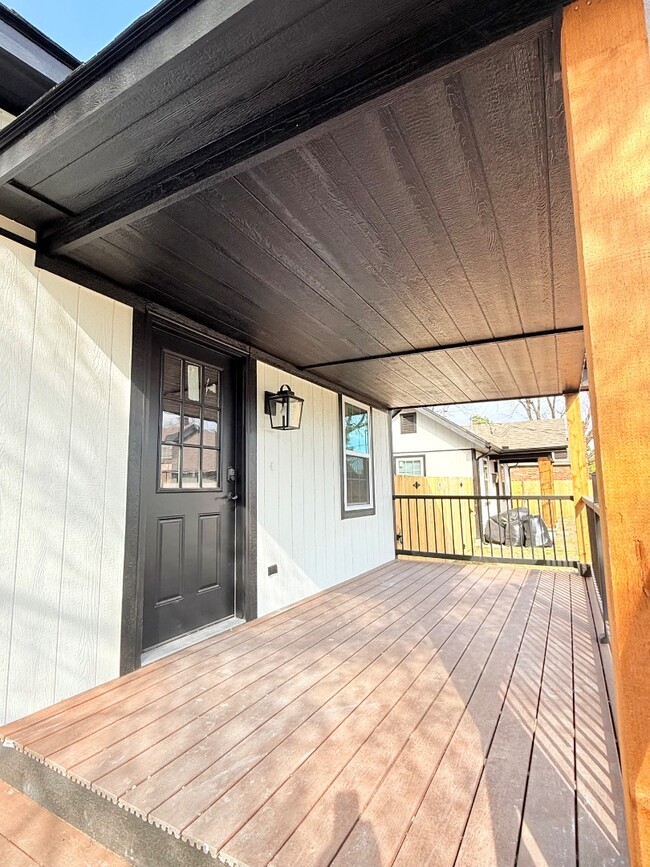 Foto del edificio - 5909 NW 40th St