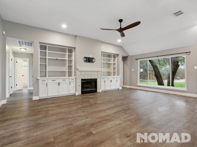 Building Photo - Breezy 3 Bedroom Single Family Home in Austin
