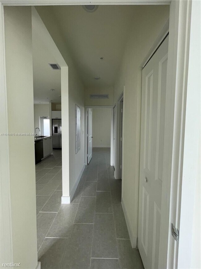 Foto del edificio - 3 br, 2 bath House - 8167 NW 41st St # E-409