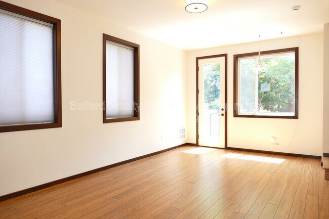 Foto del edificio - 839 NW 63rd St