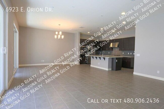 Foto del edificio - Skye on McDowell