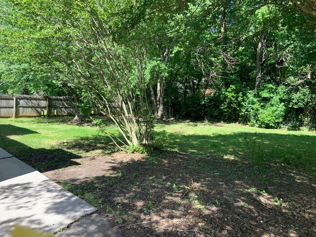 Foto del edificio - 2 BR Ranch with basement convenient to 29