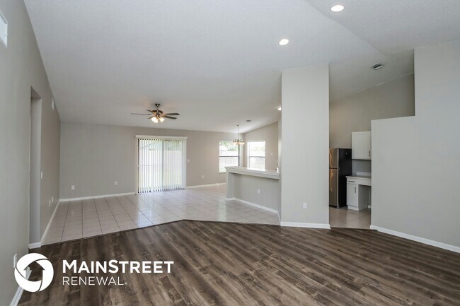 Foto del edificio - 1228 Sleepy Hollow Ln