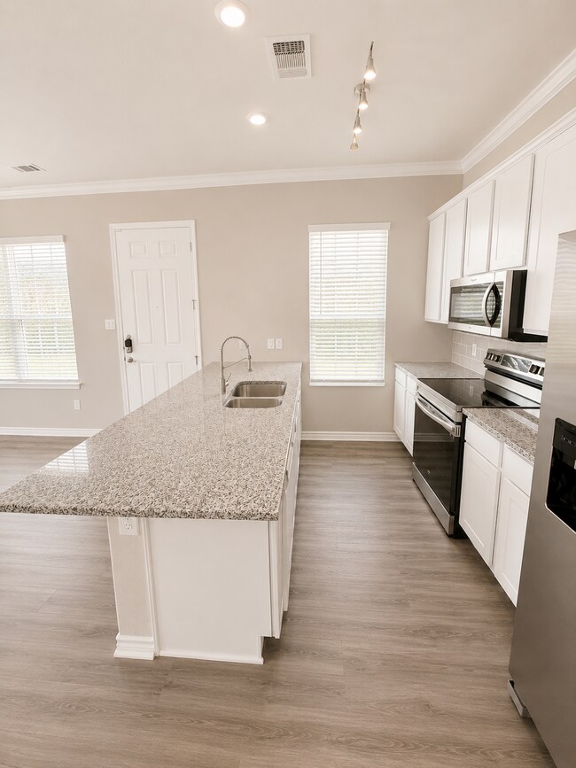 Foto del edificio - 436 Northwood Dr
