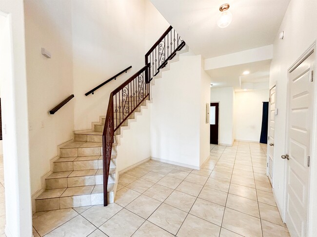 Building Photo - 833 George Read Dr