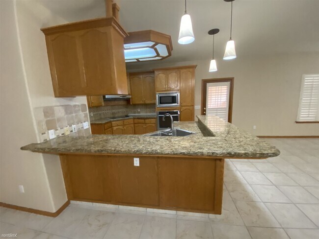 Foto del edificio - 3 br, 3 bath House - 19930 S Polk Ave